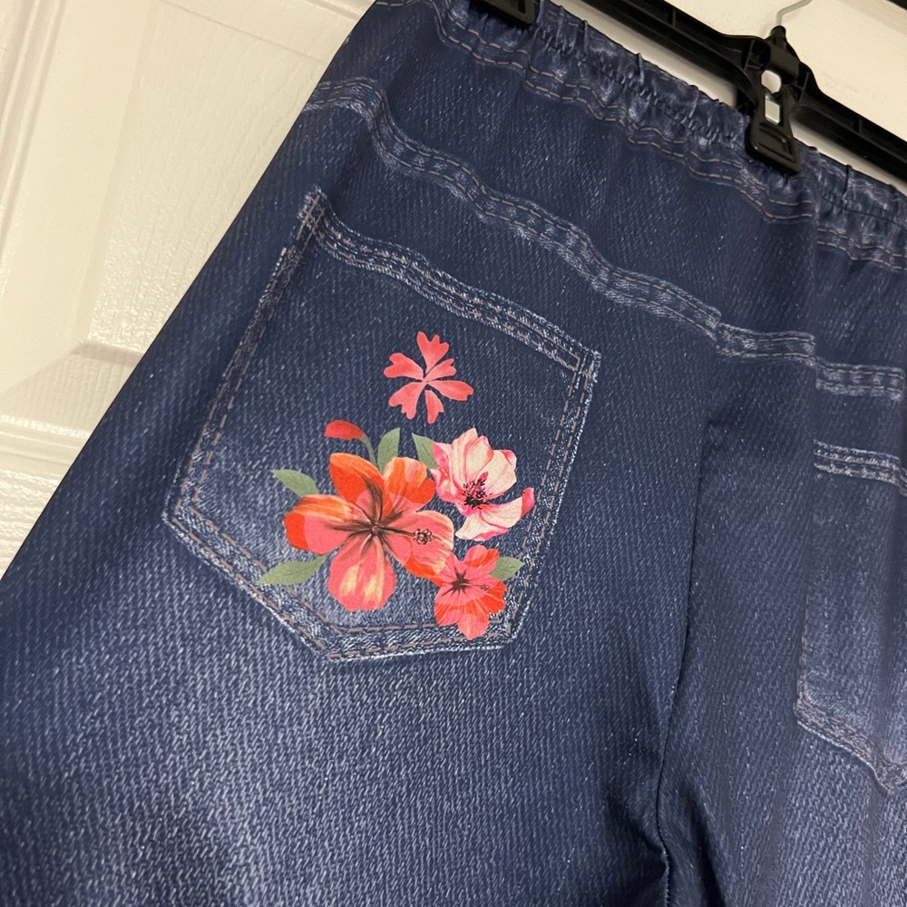 Floral Print Women's Jeggingd - Picture 5 of 8